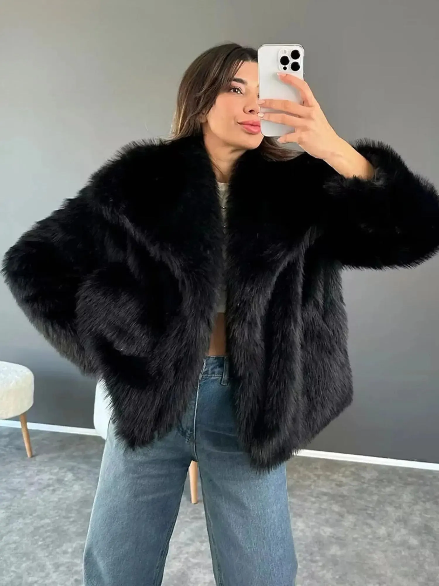 Audrey - Bold & Elegant Plush Fur Woman's Jacket