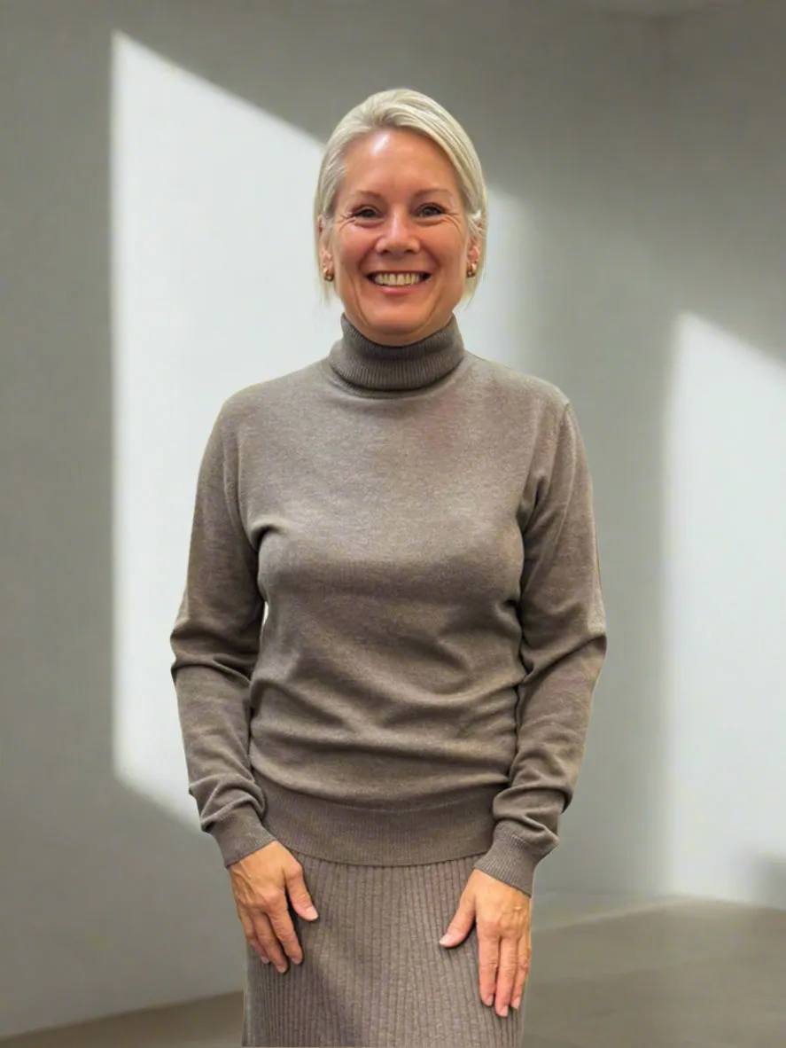 Bridge & Lord Rosie Roll Neck Pullover BL5658
