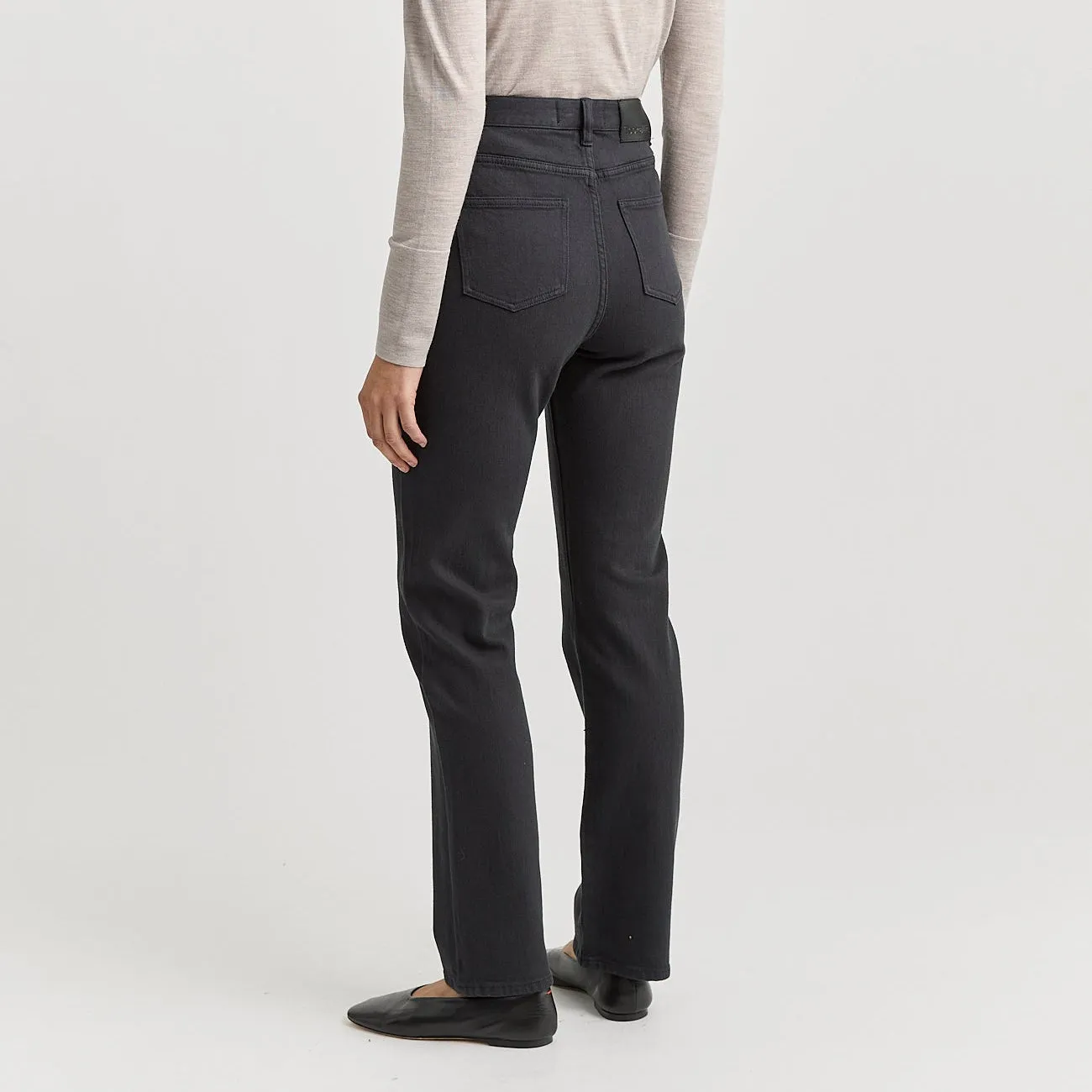 High Rise Straight Jean - Ink