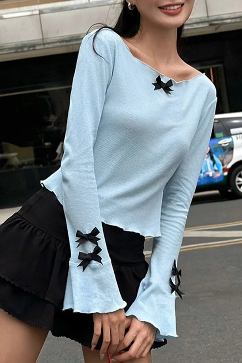 HTR1033 Bow Accent Flared Sleeve Top
