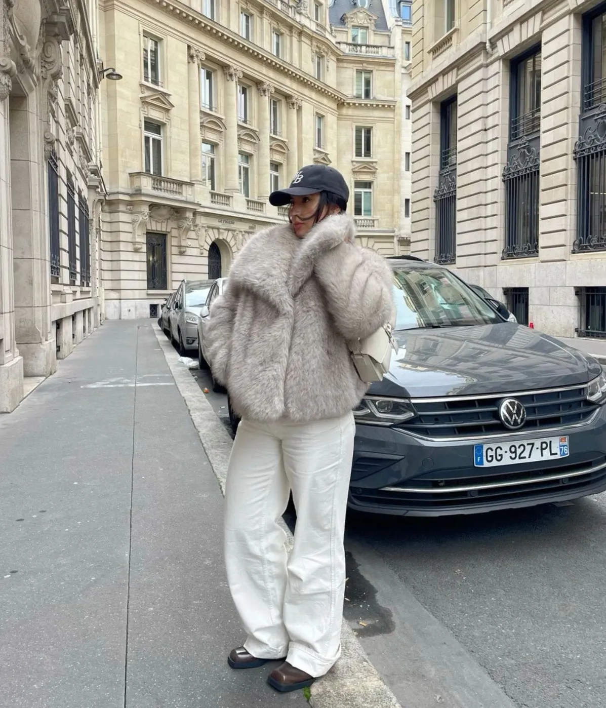 Merryn - Soft and Cozy Woman's Fur Coat