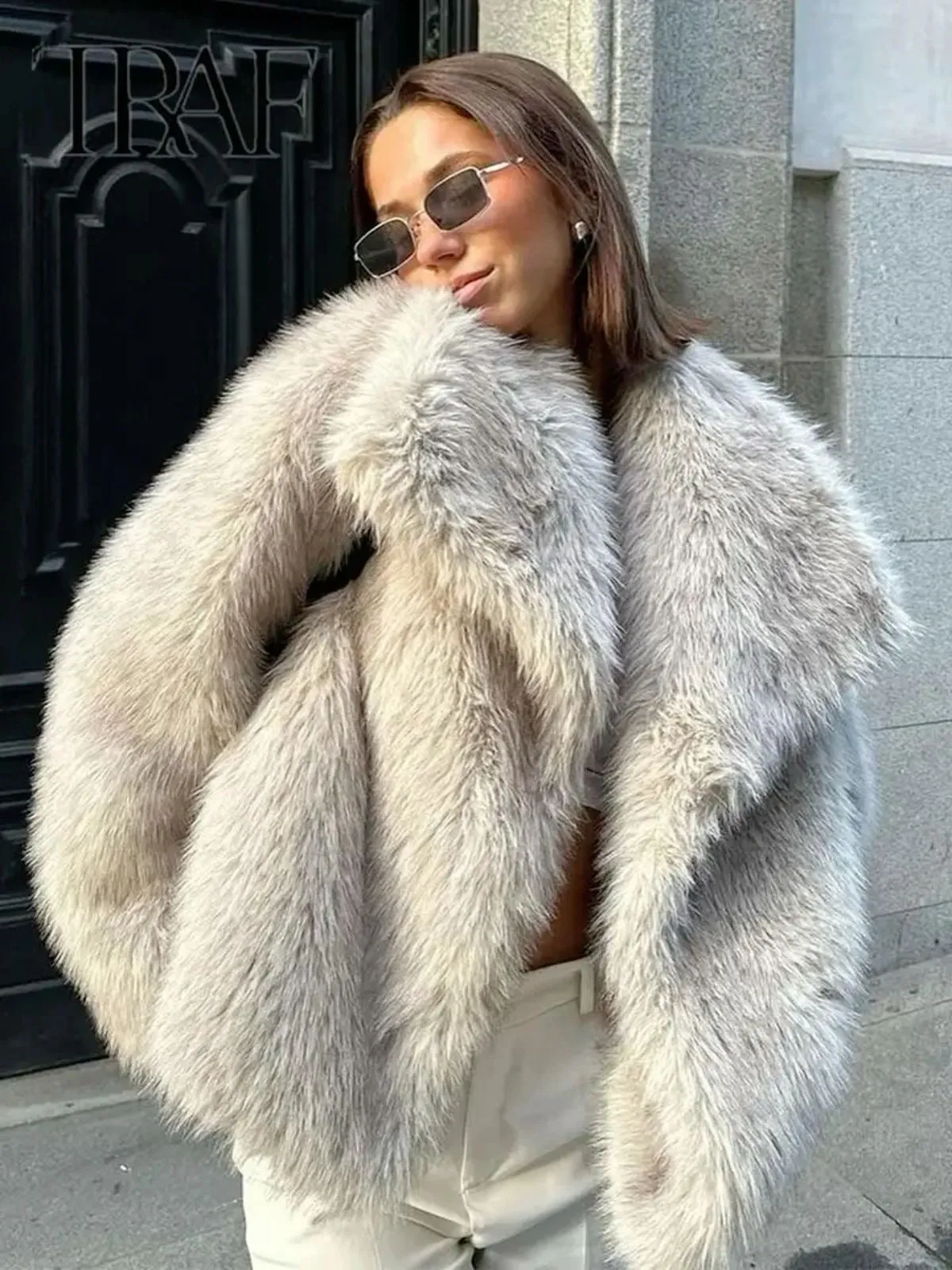 Merryn - Soft and Cozy Woman's Fur Coat