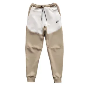 NIKE TECH FLEECE PANTS x SANDALWOOD/LIGHT BONE WHITE