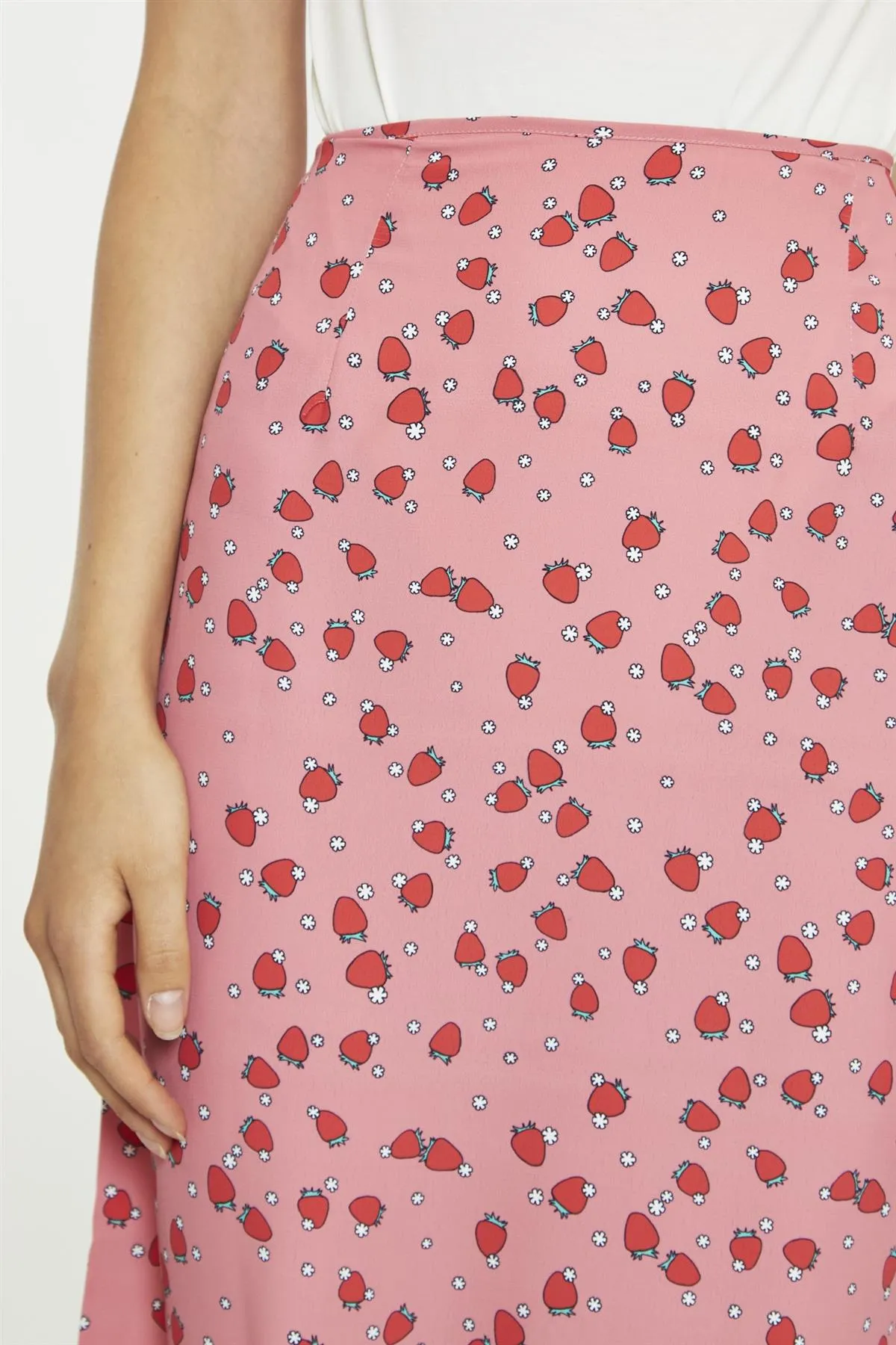 Pink Strawberry-Print Midaxi-Skirt