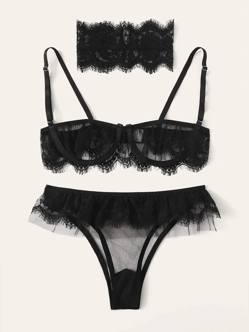 Queen Lace Underwire Lingerie Set