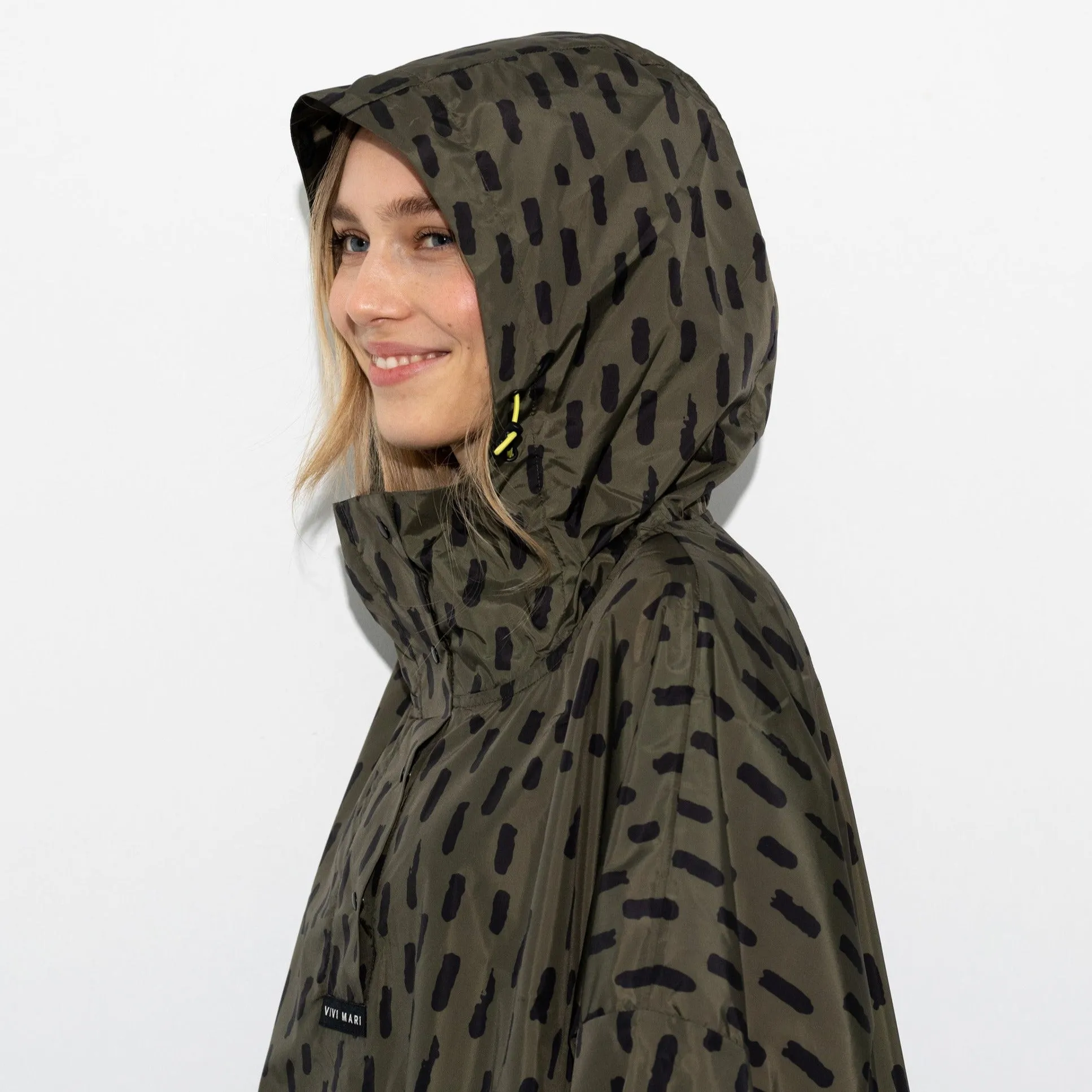 Raincoat drops olive/black