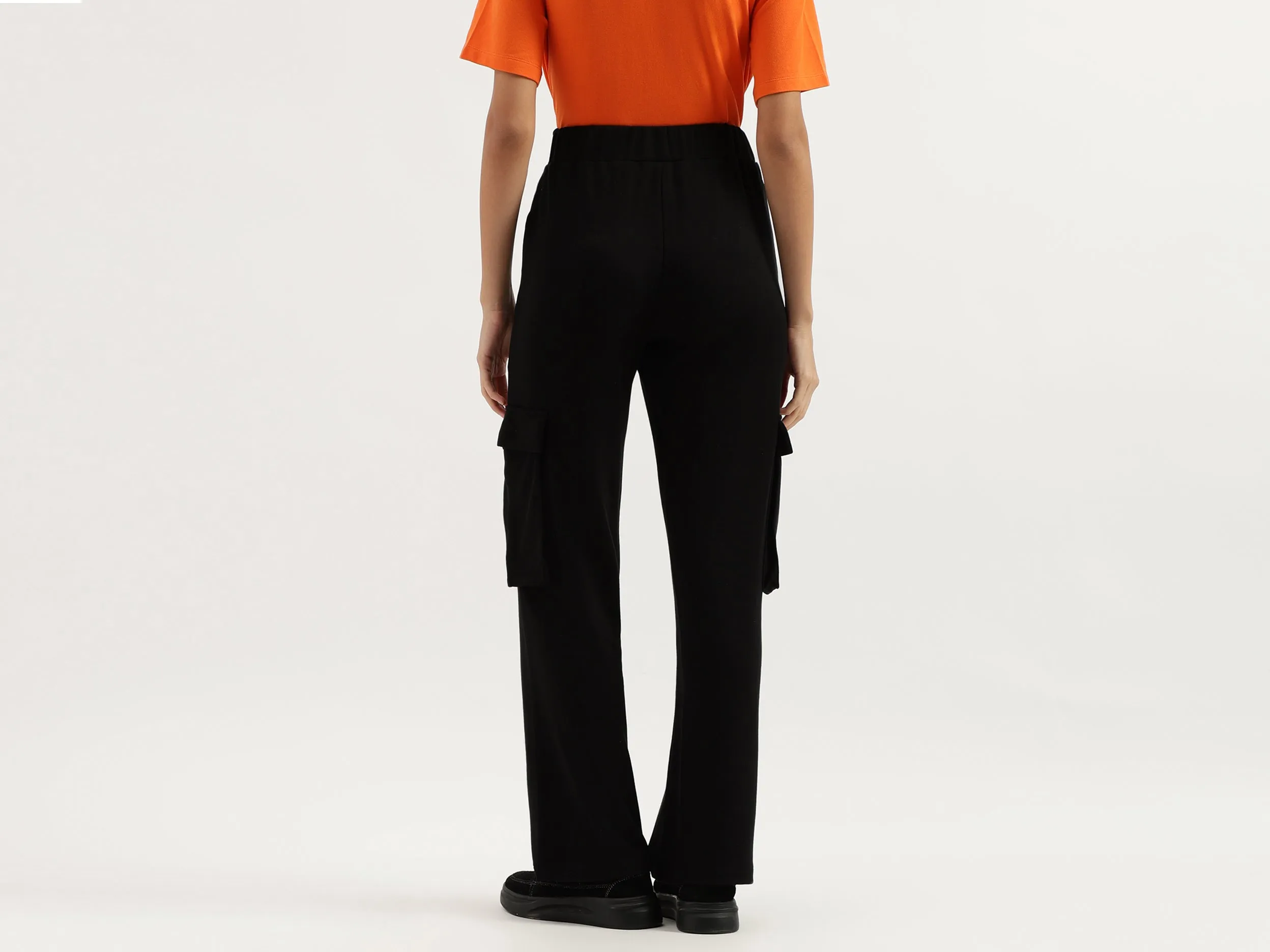 Solid Straight Fit Cargo Pants