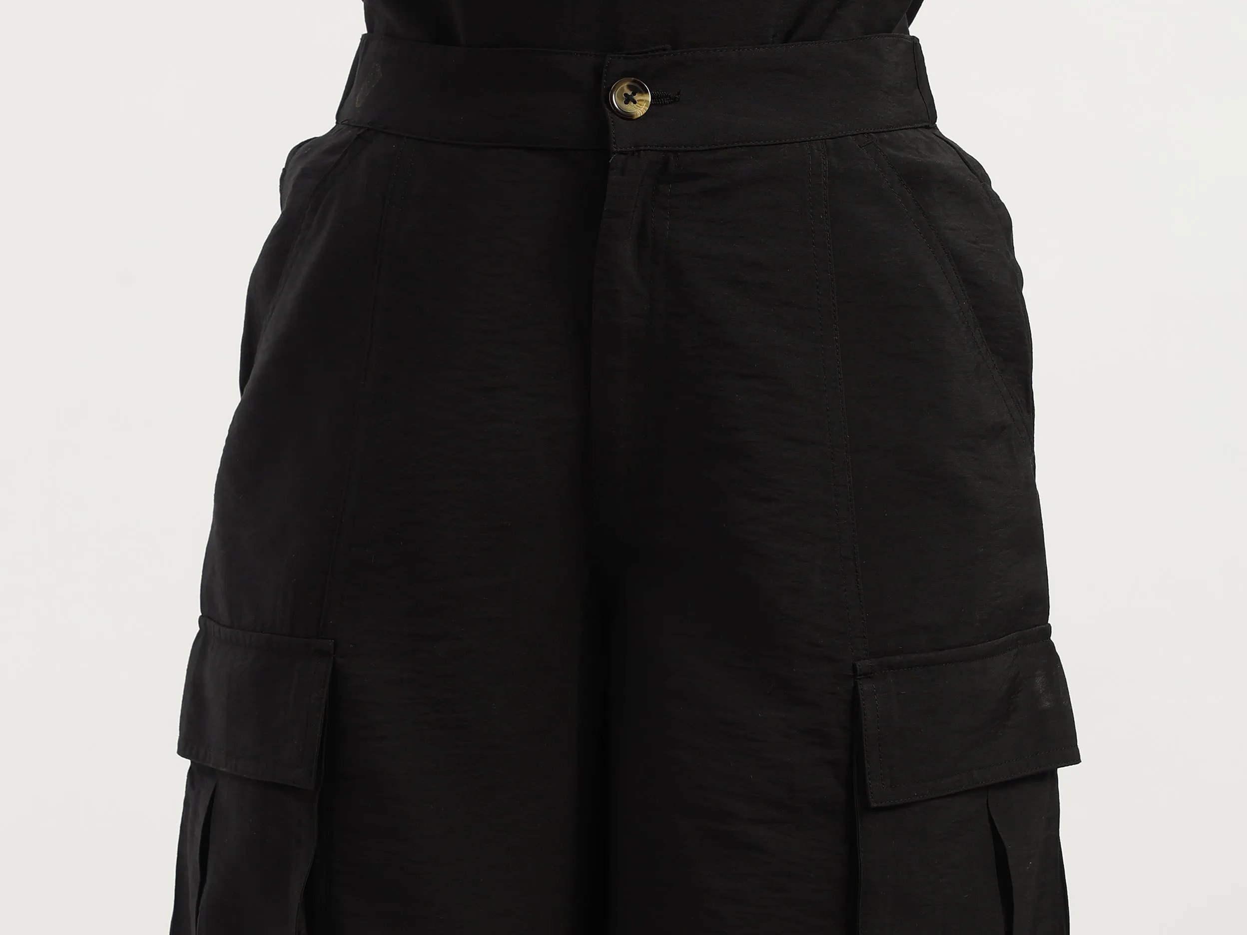 Solid Wide Leg Fit Cargo Pants