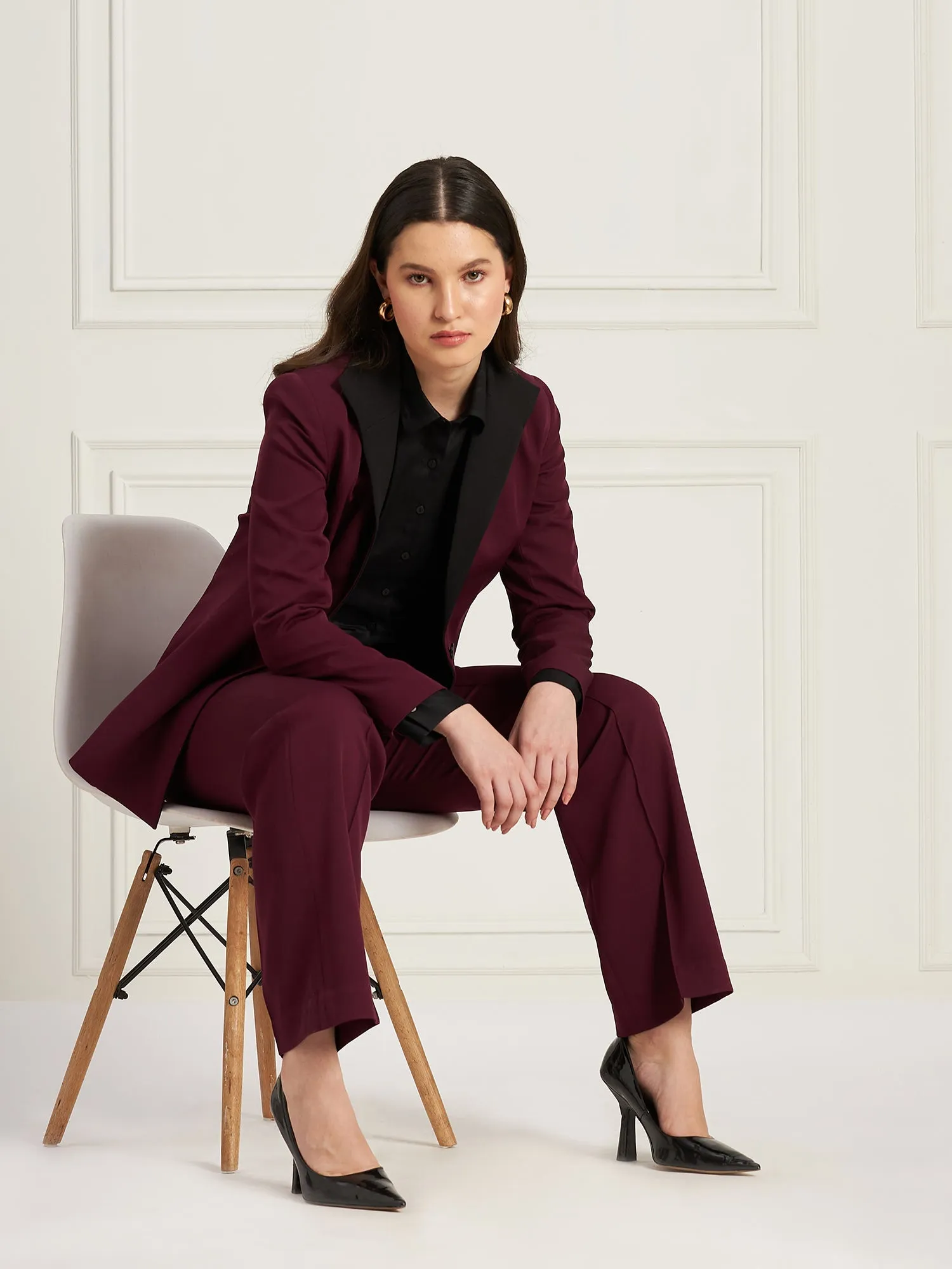 Spirited Exaggerated Lapel Blazer-Burgundy