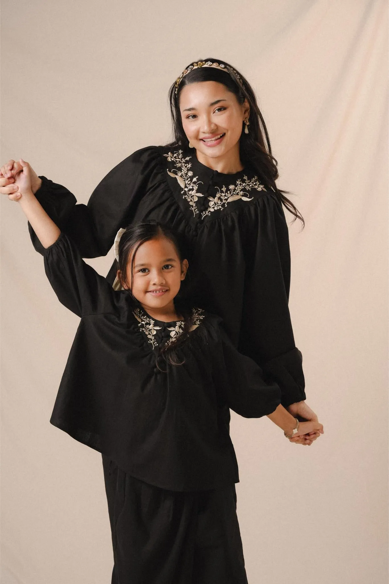 TASNIM KURUNG IN MIDNIGHT