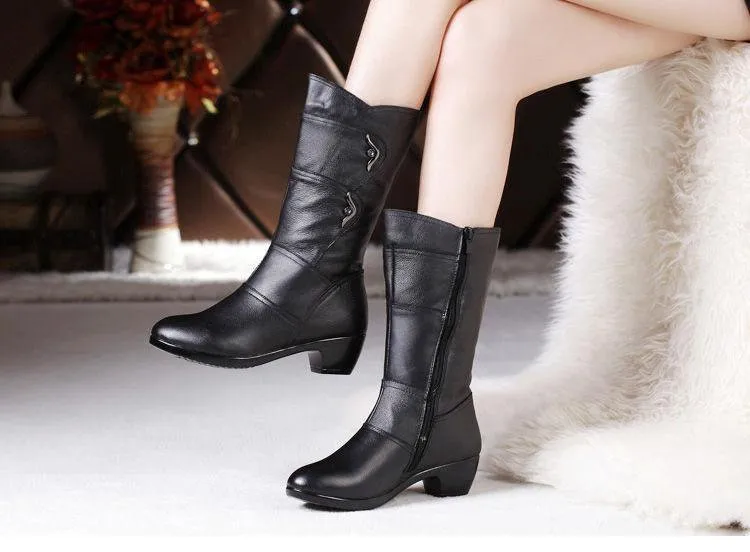 Women's Boots elegant in velvet padded and warm round head