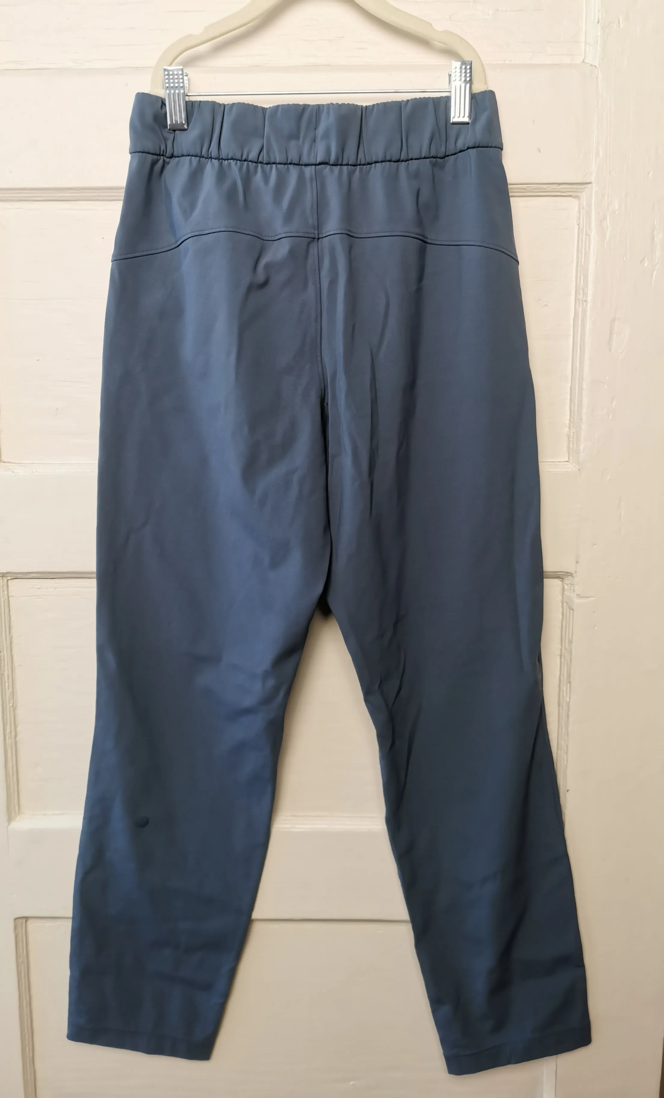 WOMENS SIZE 4 - LULULEMON, Lightweight Trouser Drawstring Pants EUC B58